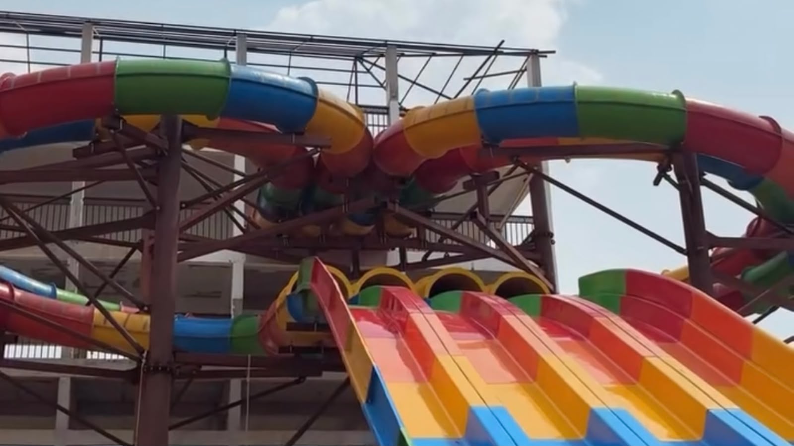 Uttar Pradesh's Biggest Funnel Slide Installation Begins at Aqua Mansarovar Water Park – Coming Next Season!